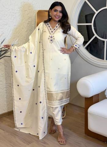 Looking These Suit in Fine Colored Pair With Bottom And Dupatta.These Top Are Viscose Silk And Bottom Are Fabricated On Viscose Chanderi Pair With Chanderi Dupatta.Its Beautified With Designer Embroidery,Lagdi Patta.