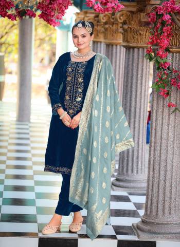 Attrective Looking These Party Wear Suit in Fine Colored Pair With Bottom And Dupatta.These Top Are Velvet And Dupatta Are Fabricated On Jacquard Silk Pair With Velvet Bottom.Its Beautified With Woven Jari Designer With Embroidery Work.