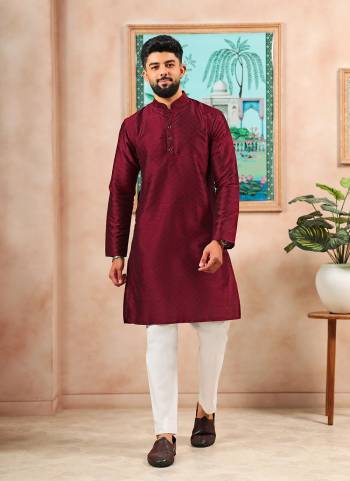 For A festive And Party Wear,Looking These Readymade Kurta With Payjama in Fine Colored.These Kurta is Fabricated On Art Silk And Art Silk Bottom With Designer Embroidery Work.Buy Now.