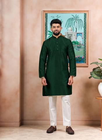 For A festive And Party Wear,Looking These Readymade Kurta With Payjama in Fine Colored.These Kurta is Fabricated On Art Silk And Art Silk Bottom With Designer Embroidery Work.Buy Now.