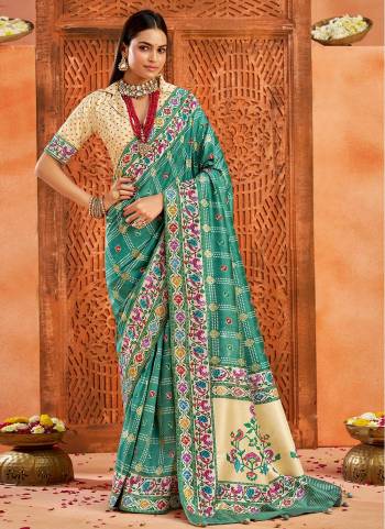 Attrective These Party Wear Saree in Fine Colored.These Saree Are Velvet Tussar Silk And Blouse is Fabricated On Velvet Tussar Silk Pair.Its Beautified With Designer Paithani Pallu With Ghatchola Printed.