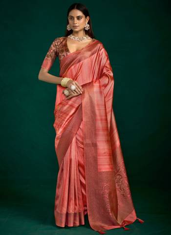 Garb These Party Wear Saree in Fine Colored.These Saree Are Tussar Silk And Blouse is Fabricated On Tussar Silk Pair.Its Beautified With Jandani Digital Printed With Designer Woven Lace Border And Pallu.