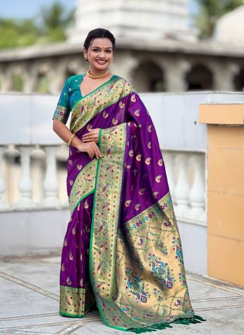 Garb These Party Wear Saree in Fine Colored.These Saree Are Paithani Silk And Blouse is Fabricated On Paithani Silk.Its Beautified With Weaving Jacquard Meenakari Designer.