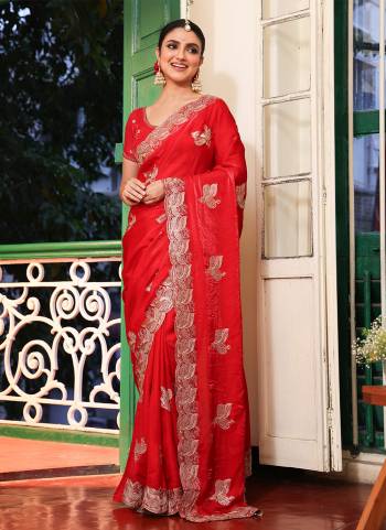 Garb These Fancy Party Wear Saree in Fine Colored.These Saree Are Tissue And Blouse is Fabricated On Art Silk Pair.Its Beautified With Fancy Disigner Embroidery Work Saree.