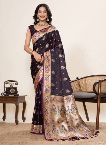 Looking This Party Wear Two Tone Saree Paired With Blouse.This Saree And Blouse Are Two Tone Satin Silk Fabric With Wevon Meenakari Designer. Buy This Pretty Saree Now.