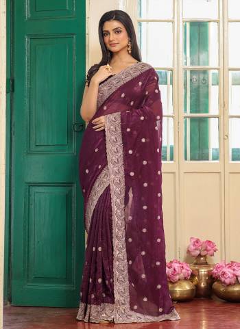 Attractive These Fancy Party Wear Saree in Fine Colored.These Saree Are Chiffon And Blouse is Fabricated On Art Silk Pair.Its Beautified With Fancy Disigner Work Saree.