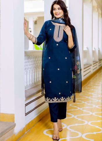 Garb These Suit in Fine Colored Pair With Bottom And Dupatta.These Top And Bottom Are Fabricated On Viscose Chanderi Pair With Organza Dupatta.Its Beautified With Designer Embroidery Work.