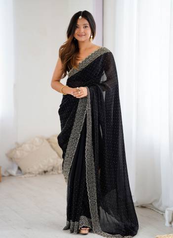 Looking These Party Wear Saree in Fine Colored.These Saree Are Fendy Satin And Blouse is Fendy Satin Fabricated.Its Beautified With Designer Zarkan Hand Work.