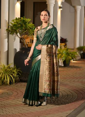 Attactive These Festive Party Wear Saree in Fine Colored.These Saree And Blouse is Fabricated On Khadi Raw Silk.Its Beautified With Woven Temple Border DesignerWith Madhubani Printed.