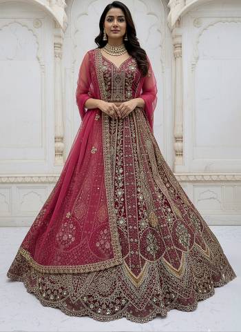 For A Fancy Designer Look,Grab These Lehenga Choli With Dupatta in Fine Colored.These Lehenga And Choli Are Organza And Dupatta Are Fabricated On Organza Pair.Its Beautified With Heavy Designer Sequance,Jari,Dori,Multy Thread Embroidery,Diamond Work. 
