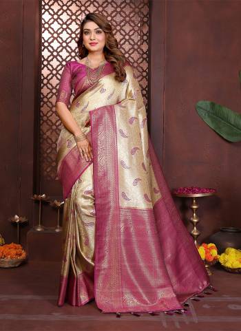 Garb These Festivel,Party Wear Saree in Fine Colored.These Saree And Blouse is Fabricated On Banarasi Tissue Silk.Its Beautified With Woven Paithani Pallu Designer.