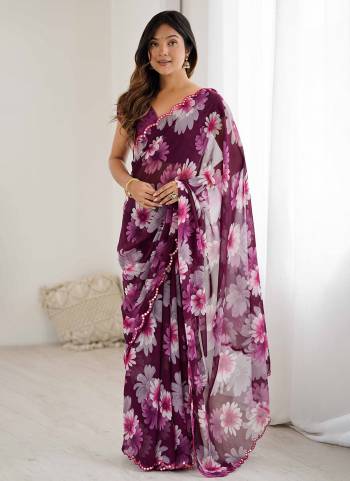 Garb These Party Wear Saree in Fine Colored.These Saree Are Georgette And Blouse is Georgette Fabricated.Its Beautified With Designer Printed With Mirror Cut Work Border.
