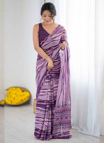 Attractive These Party Wear Saree in Fine Colored.These Saree Are Georgette And Blouse is Georgette Fabricated.Its Beautified With Designer Printed With Mirror Cut Border.