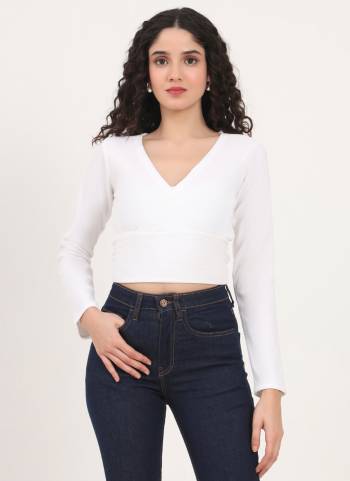 Looking These Beautiful Looking Readymade Tank Top.These Top is Fabricated On Knited.Its Beautified With Woven Solid Designer.