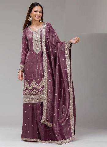 Attactive These Designer Plazzo Suit in Fine Colored Pair With Bottom And Dupatta.These Top Are Gold Crush And Dupatta Are Fabricated On Gold Crush Pair With Gold Crush Bottom.Its Beautified With Santoon Inner.Its Beautified With Heavy Designer Embroidery Work.