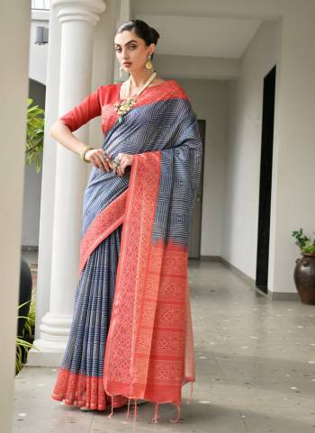 Attactive These Festive Wear Saree in Fine Colored.These Saree And Blouse is Fabricated On Tussar Silk.Its Beautified With Designer Ikkat Printed.