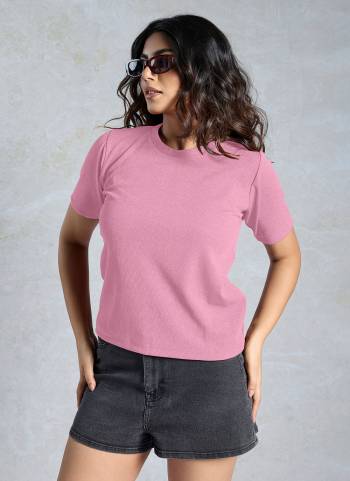 Looking These Beautiful Looking Readymade Tank Top.These Top is Fabricated On Knited.Its Beautified With Solid Designer.