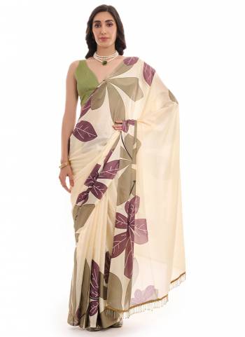 Looking These Ready To Wear Saree in Fine Colored.These Saree is Fabricated On Chinon Pair With Banglori Silk Blouse.Its Beautified Designer Digital Printed.