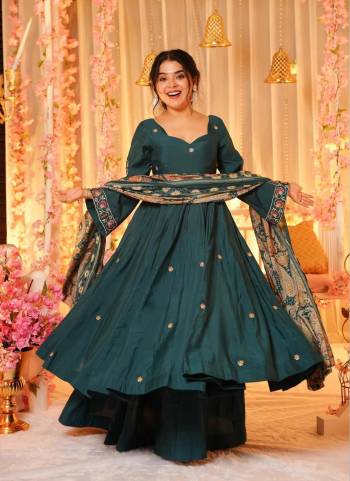 Garb These Suit in Fine Colored Pair With Bottom And Dupatta.These Top Are P V Chanderi And Bottom Are Fabricated On Chanderi Pair With Silk Crepe Dupatta.Its Beautified With Designer Embroidery Work.