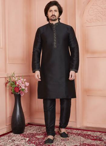 Looking These Party Wear Mans Wear Kutra Payjama wearing this fashionable. These Kurta Are Jacquard Silk And Payjama Art Silk finest Fabriced With Woven Designer With Embroidery Work.