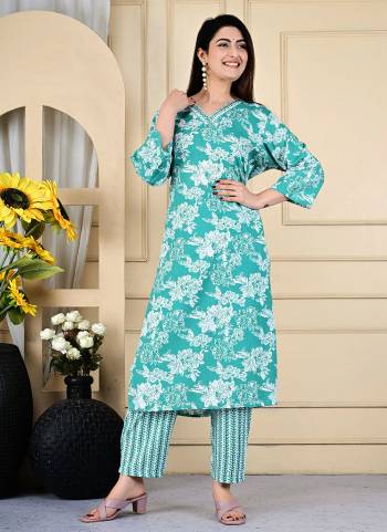 Attrective These Suit in Fine Colored Pair Top With Bottom.These Top And Bottom Are Fabricated On Rayon Pair.Its Beautified With Designer Printed,Neck Work.