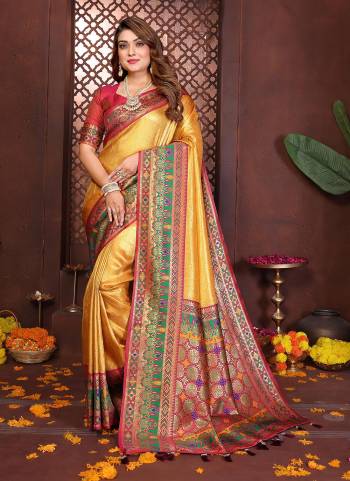 Garb These Festivel,Party Wear Saree in Fine Colored.These Saree And Blouse is Fabricated On Banarasi Tissue Silk.Its Beautified With Woven Paithani Pallu Heavy Designer.
