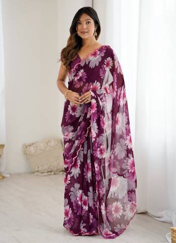 Looking These Party Wear Saree in Fine Colored.These Saree Are Georgette And Blouse is Georgette Fabricated.Its Beautified With Designer Printed With Mirrar Cut Work.