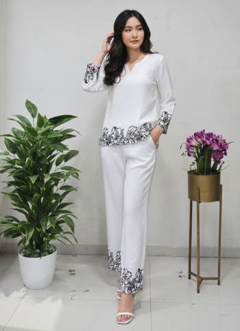 Attactive These Designer Co Ord Ready Made Dress in Fine Colored.These Top Are Bindu Bubbal And Bottom Are Fabricated On Bindu Bubbal Pair.Its Beautified With Designer Embroidery Work.