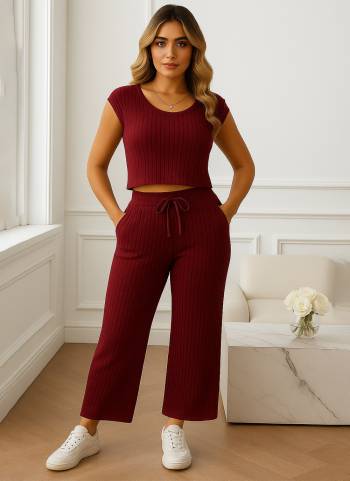 Attactive These Designer Co Ord Ready Made Dress in Fine Colored.These Top Are Ribbed And Bottom Are Fabricated On Ribbed Pair.Its Beautified With Woven Designer.