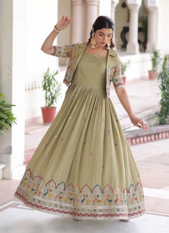 Garb These Beautiful Looking Party Wear Readymade Long Gown With Koti.These Gown Are Vichitra Silk And Koti is Fabricated On Vichitra Silk.Its Beautified With Designer Jari,Sequance,Thread Embroidery Work.