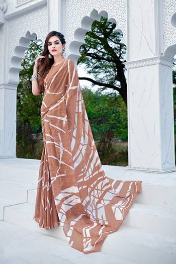 Attractive Heavy Diamond Georgette Fancy Mill Printed Saree And Blause.