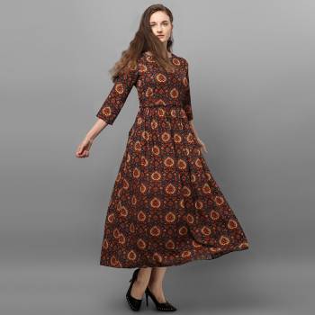 Grab This Readymade Long Kurti In Fine Color Fabricated On Rayon Beautified With Stylist Prints. It Is Light In Weight And Easy To Carry All Day Long. 