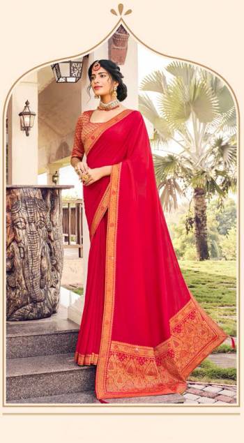 Celebrate This Festive Season In This Very Pretty Fine Colored Designer Short Pallu,Border Saree Paired With Contrasting Broket Colored Blouse. This Saree and Blouse Are Silk Based Beautified Saree. 