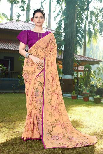 Grab This Pretty Elegant Looking Designer Saree In Chiffon Print With Contrasting With Blouse & Lace Border. This Saree And Blouse Are Chiffon Based Beautified With Stylelist Print. Buy Now. 