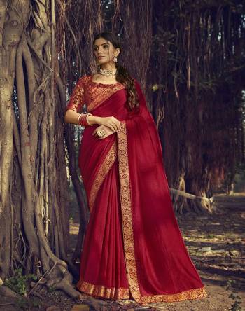 Adorn The Pretty Angelic Look Wearing This Heavy Look Saree In Color Paired With Contrasting Matching Broket Colored Blouse. This Saree Is Fabricated On Vichitra Silk Paired With Jacquard Broket Fabricated Blouse. Its Pretty Color Pallete Will Give An Attractive Look To Your Personality. 