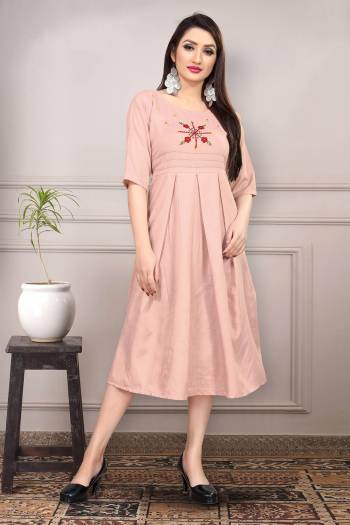 Grab This Readymade Long Kurti In Fine Color Fabricated On Pure Ruby Slub Cotton Beautified With Neck Embroidery Work. It Is Light In Weight And Easy To Carry All Day Long. 