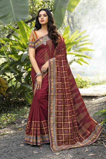 Adorn The Pretty Angelic Look Wearing This Heavy Designer Saree In Digital PrintPaired With ContrastingDigital Print Blouse. This Saree Is Fabricated On Chanderi Silk Paired With Chanderi Silk Fabricated Blouse And Work Border. Its Pretty Color Pallete Will Give An Attractive Look To Your Personality. 