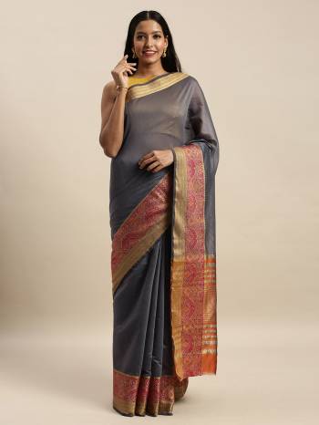 Adorn The Pretty Angelic Look Wearing This Heavy Designer Saree With Contrasting Blouse. This Saree Is Fabricated On Khadi Silk Wevon Paired With Khadi Silk Fabricated Blouse. Its Pretty Color Pallete Will Give An Attractive Look To Your Personality. 