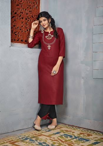 Grab This Readymade Long Kurti In Fine Color Fabricated On Rayon Beautified With Embroidery With Rayon Bottom . It Is Light In Weight And Easy To Carry All Day Long. 