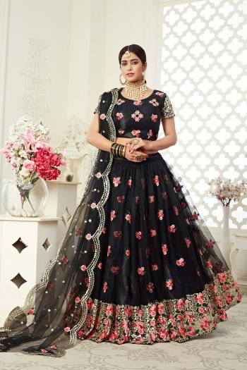 Heavy Designer Lehenga Choli In Black Color Fabricated On Net Beautified With Heavy Attractive Embroidery. 