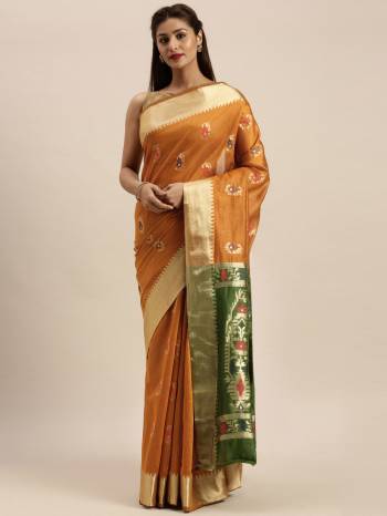 Adorn The Pretty Angelic Look Wearing This Heavy Designer Saree In Color Paired With Contrasting Colored Blouse. This Saree Is Fabricated On Handloom Wevon Cottn Paired With Blouse. Its Pretty Color Pallete Will Give An Attractive Look To Your Personality. 