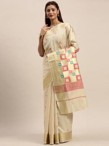 Adorn The Pretty Angelic Look Wearing This Heavy Designer Saree In Color Paired With Contrasting Colored Blouse. This Saree Is Fabricated On Handloom Wevon Cottn Paired With Blouse. Its Pretty Color Pallete Will Give An Attractive Look To Your Personality. 