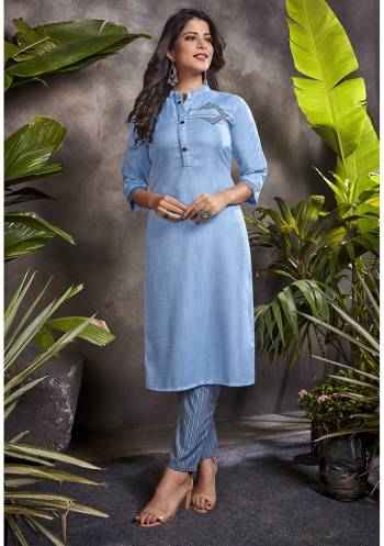 Grab This Readymade Long Kurti In Fine Color Fabricated On South Cotton Beautified With Hand, Jams Work And Pant In Maching Color South Cotton Wevon Design With Pocket. It Is Light In Weight And Easy To Carry All Day Long. 