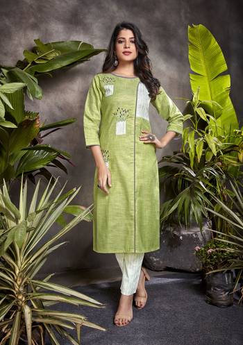 Grab This Readymade Long Kurti In Fine Color Fabricated On South Cotton Beautified With Hand, Jams Work And Pant In Maching Color South Cotton Wevon Design With Pocket. It Is Light In Weight And Easy To Carry All Day Long. 