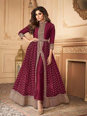 super model looks more beautiful in this fox georgette abaya style anarkali suit with embroidered decorative foliage and . Comes with matching bottom and dupatta.