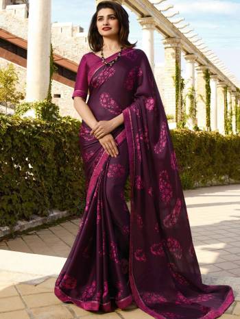 Adorn The Pretty Angelic Look Wearing This Heavy Designer Saree In Paired With Contrasting Colored Blouse. This Saree Is Fabricated On Georgette Paired With Banglori Silk Fabricated Blouse. Its Pretty Color Pallete Will Give An Attractive Look To Your Personality. 