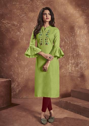 Grab This Readymade Long Kurti In Fine Color Fabricated On Cotton Beautified With Designer Embroidery And Baloon Slives. It Is Light In Weight And Easy To Carry All Day Long. 