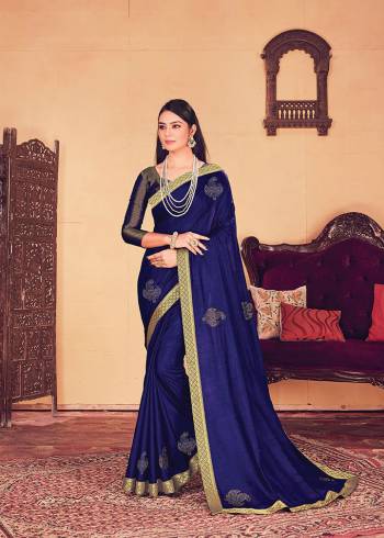 Celebrate This Festive Season In This Saree Paired with Blouse. This Saree Are Vichitra Silk and Blouse Are Jacquard Based Beautified With Detailed Swaroski Butta In Saree. 