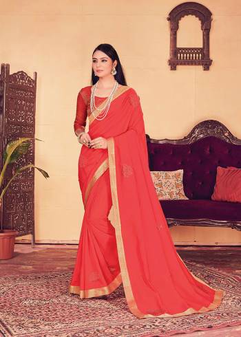Celebrate This Festive Season In This Saree Paired with Blouse. This Saree Are Vichitra Silk and Blouse Are Jacquard Based Beautified With Detailed Swaroski Butta In Saree. 
