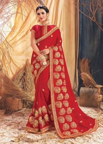 Grab This Pretty Elegant Looking Designer Saree In Dusty Color Paired With Canecting Colored Blouse. This Saree Vichitra Silk And Blouse Are Vichitra Silk Based Beautified With Embroidery Saree And Border. Buy Now.